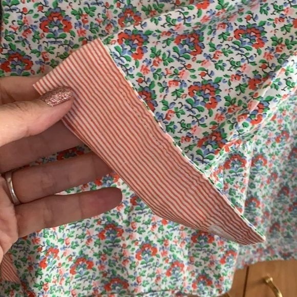 Tommy Hilfiger Medium button down long sleeve shirt. White with floral print - Picture 8 of 8